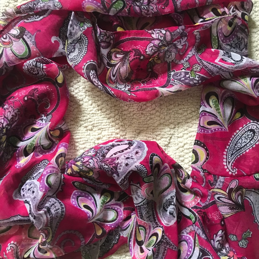 🔥Gorgeous Infinity Scarf NEW🔥 - Picture 2 of 5